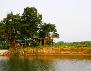 Huis langs de parfumrivier in Hué Vietnam