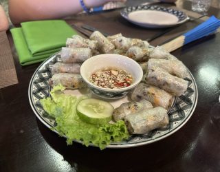 Maak zelf je eigen springrolls in Hué