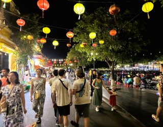 Tieners in het feeërieke Hoi An