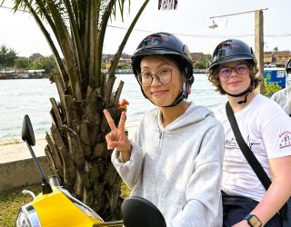 Zoef door de rijstvelden op je elektrische scooter