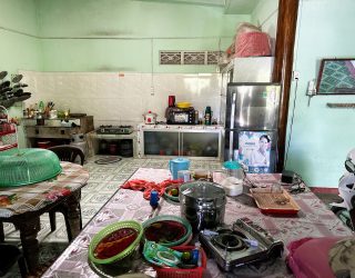 Keuken op lokale python boerderij in Mekong Delta