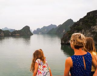 Familie in Halong Bay Vietnam