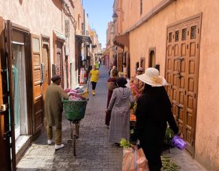 Wandelen in de rode stad Marrakech