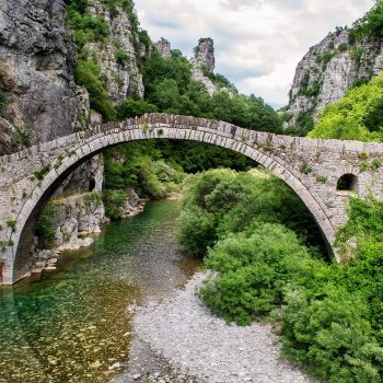 Stenen brug Tzoumerka