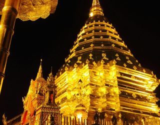 Doi Suthep Tempel in donker