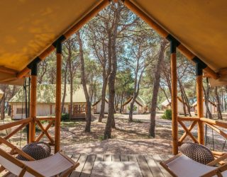 Uitzicht vanuit glamping Obonjan