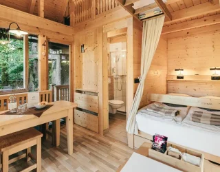 Slaapkamer treehouse Bled